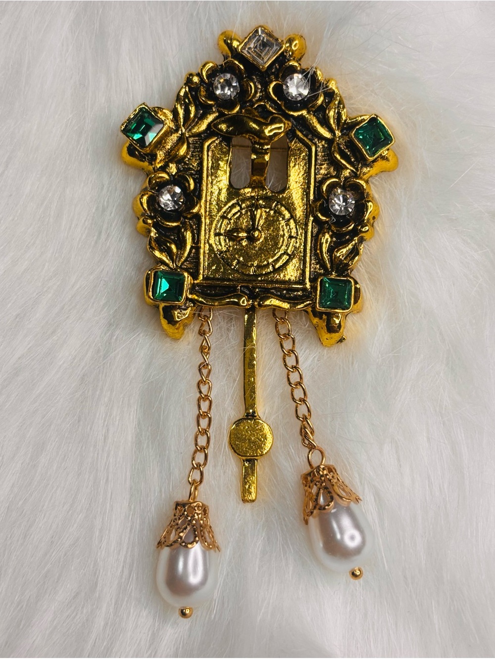 Vintage Style Cuckoo Clock Brooch – Moving Pendulum & Pearl Dangles